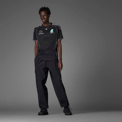 Mercedes - AMG Petronas Formula One Men's Mechanics T-Shirt - Black