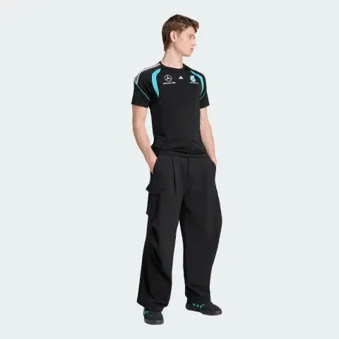 Mercedes - AMG Petronas Formula One Men's Mechanics T-Shirt - Black